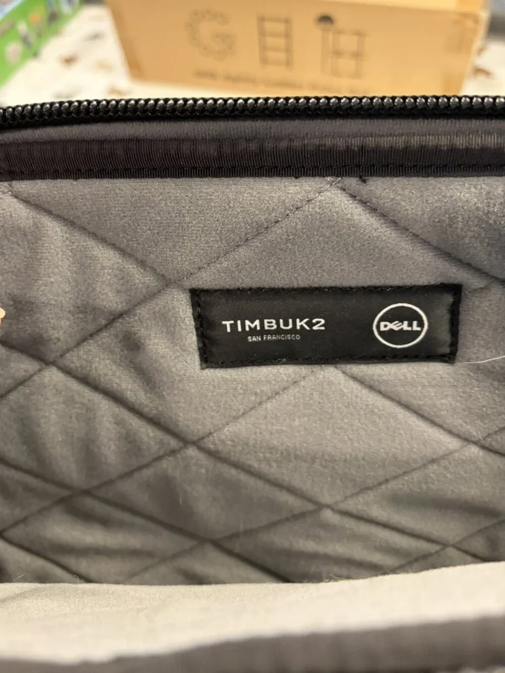 Timbuk2 Laptop Backpack/Messenger Bag – Black – Padded Laptop Sleeve